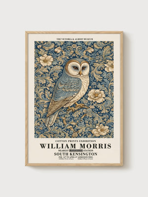 William Morris Print poster in oak frame
