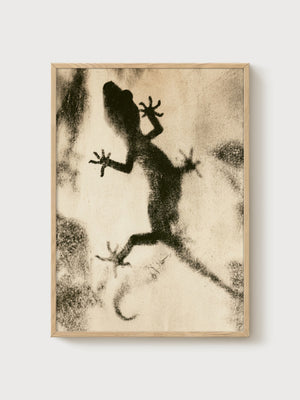 Gecko Silhouette Line Art Print poster in oak frame